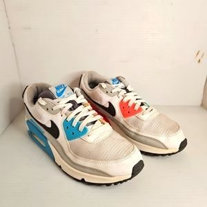 Nike Air Max Chlorine Blue Size 7.5